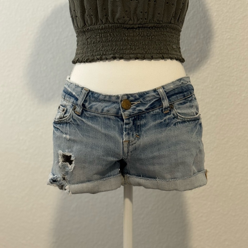 American Eagle Low Rise Shorts